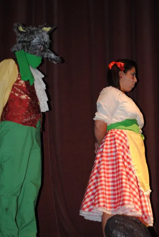 Escena de Caperucita Roja